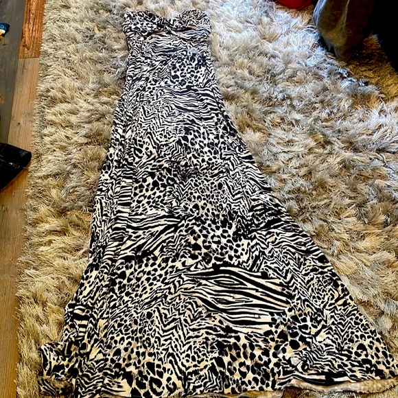 Guess Zebra Maxi Dress - Picture 5 of 7